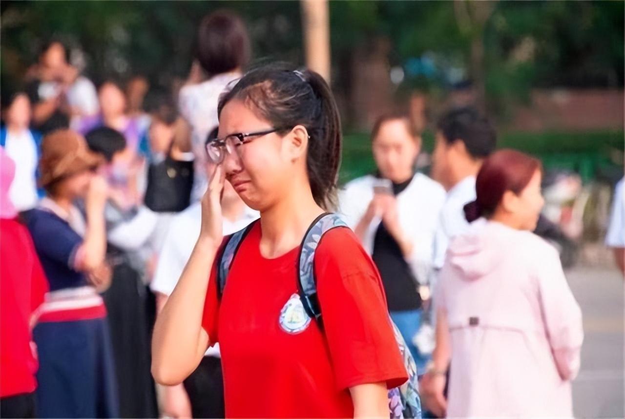 脑溢血手术后在icu要多少天，脑溢血在icu昏迷不醒