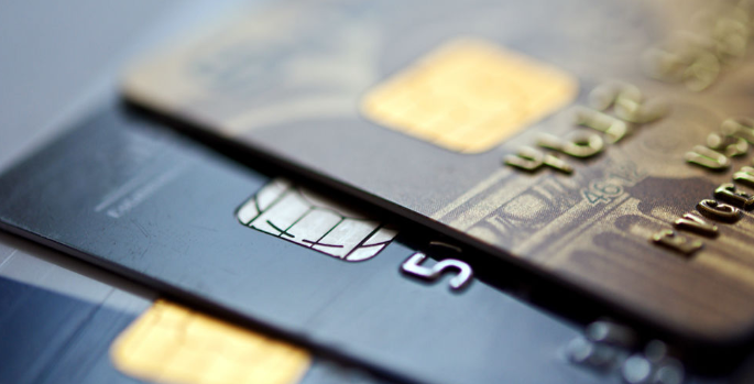 学生信用卡，商业银行大学生信用卡风险管理分析
