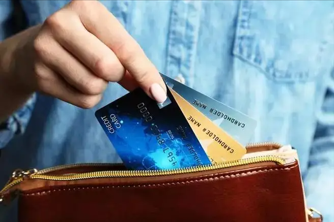 信用卡选择最低还款会影响征信吗？每个月信用卡最低还款会影响征信吗？