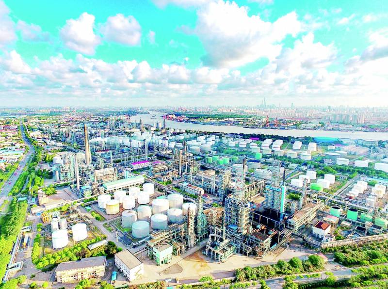 高桥石化和上海石化哪个好？