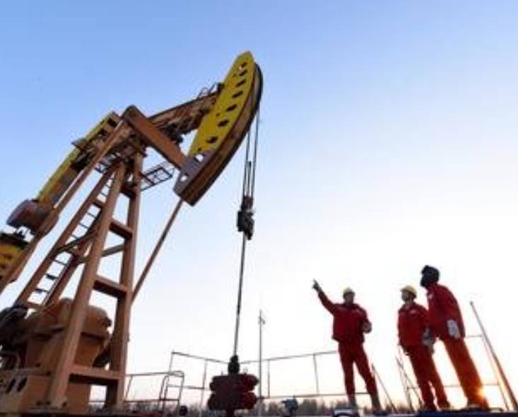 今日油气概念股票上涨和什么有关新疆发现新的大型油气？