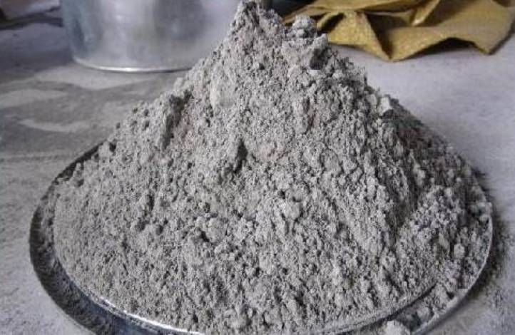 华新水泥价格325多少一吨？
