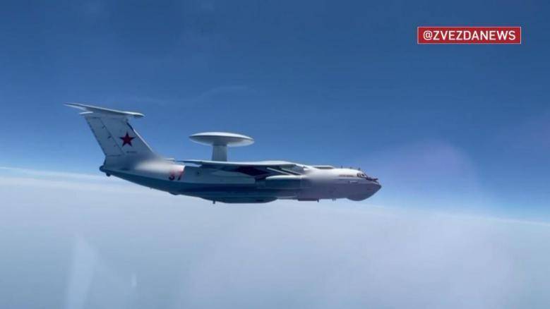 中俄联合空中战略巡航分阶段进行什么？