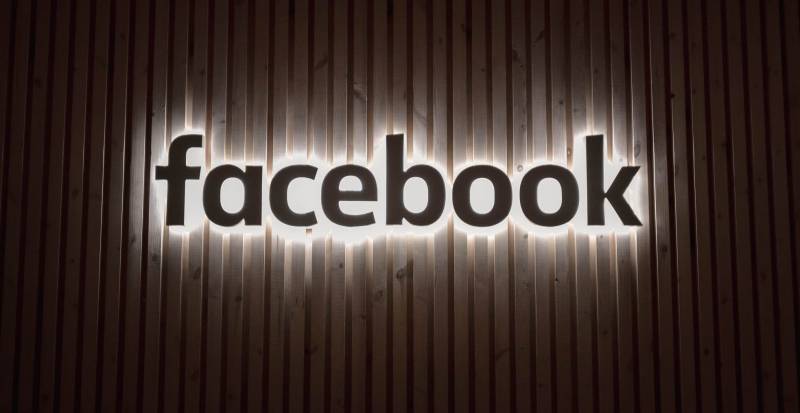 facebook的市值是否有腾讯高？