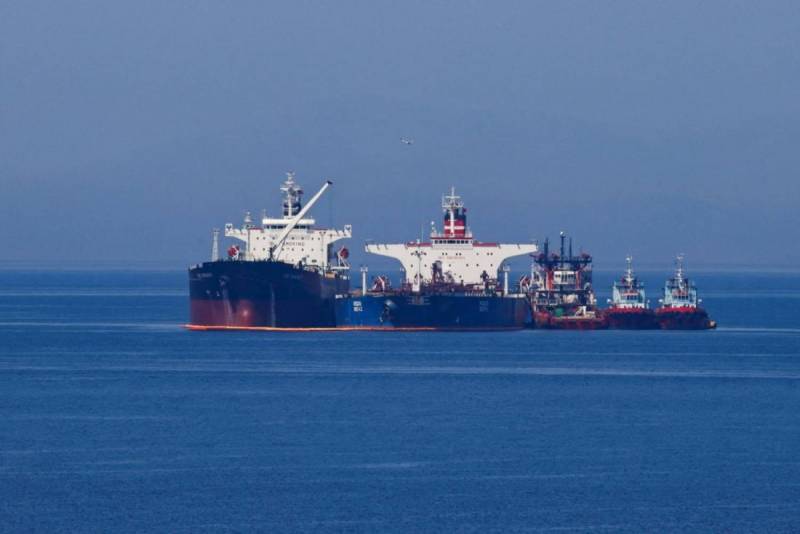 伊朗宣布扣押两艘希腊油轮是真的吗？