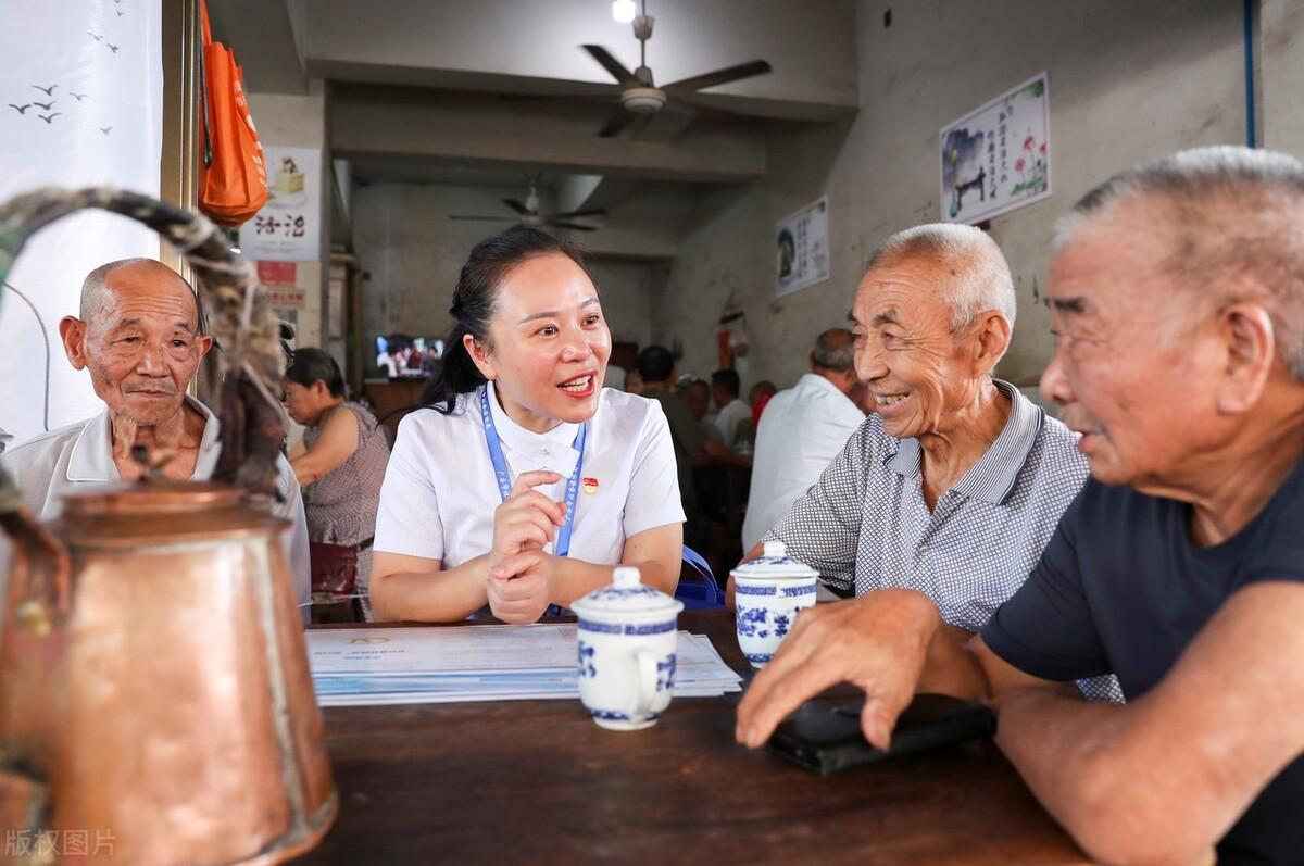 一年交500养老保险15年，可以领多少？农民交5000元满15年60岁领多少养老金？