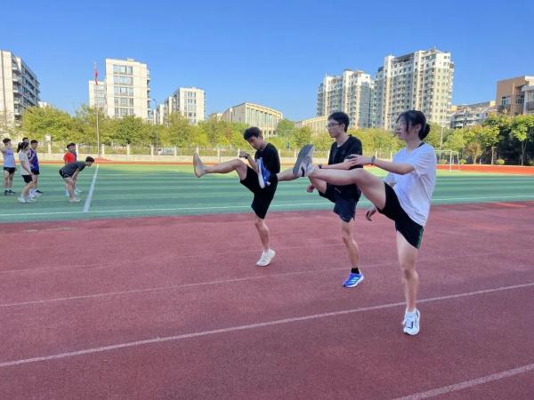 苏炳添高中，苏炳添如果高一点